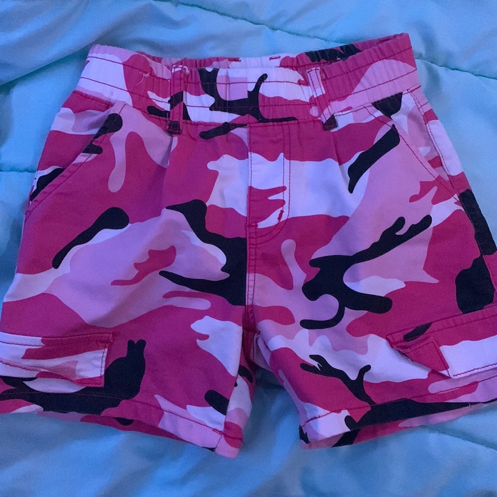 Pink camo shorts